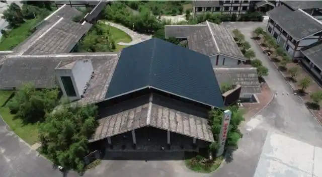 汉能砷化镓薄膜太阳能芯片应用_中国薄膜太阳能技术发展_薄膜太阳能电池原理