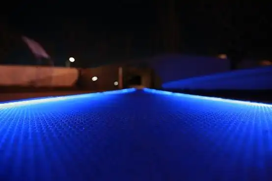 中国薄膜太阳能技术发展_汉能砷化镓薄膜太阳能芯片应用_薄膜太阳能电池原理