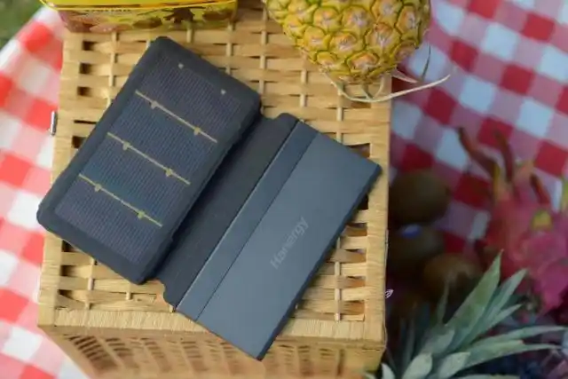 汉能砷化镓薄膜太阳能芯片应用_中国薄膜太阳能技术发展_薄膜太阳能电池原理