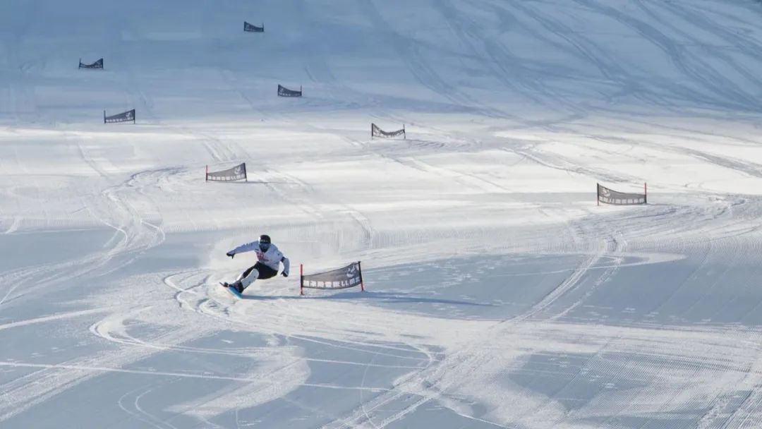 辽宁滑雪场攻略_鞍山千山温泉滑雪住宿_沈阳滑雪场推荐