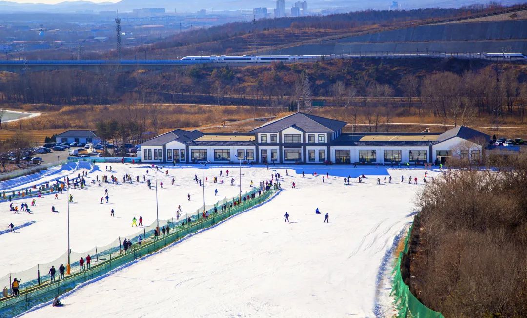 鞍山千山温泉滑雪住宿_辽宁滑雪场攻略_沈阳滑雪场推荐