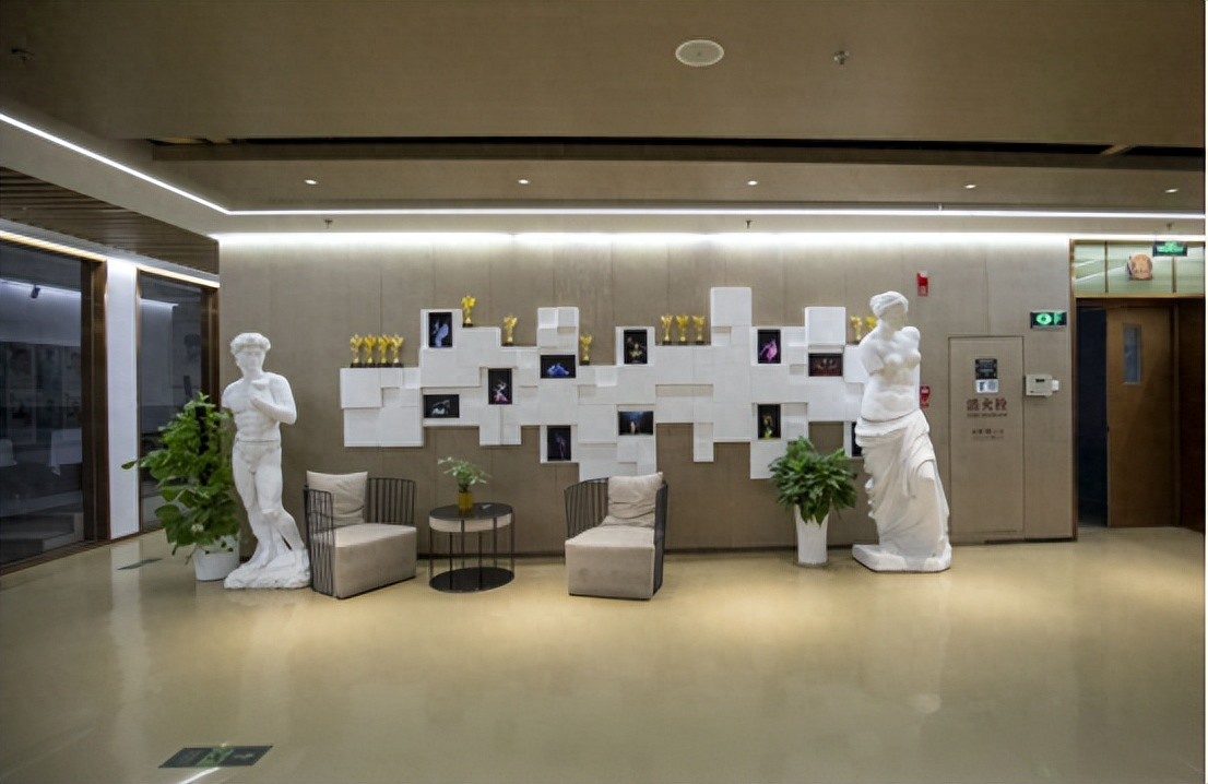 零基础声乐艺考培训_武汉艺术生文化培训_起步晚艺考声乐冲刺名校