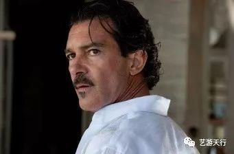 毕加索阿尔及尔的女人拍卖价格_毕加索早期作品素描_毕加索自画像风格演变历程