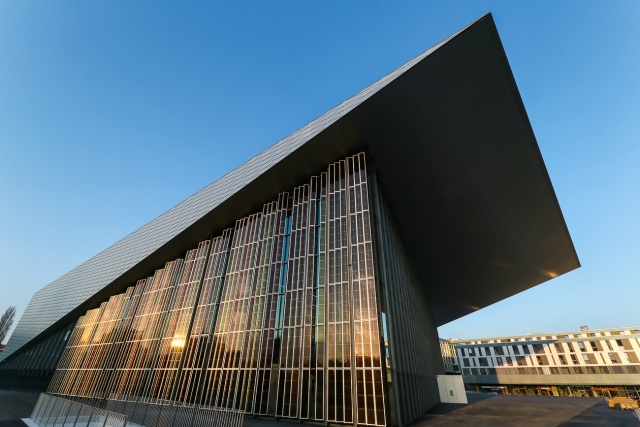 染料敏化太阳电池_无挥发染料敏化太阳能电池_太阳能电池工作原理ppt