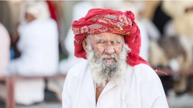 男性面部毛发茂密原因_为什么眉毛生长周期是_女性面部毛发稀疏原因