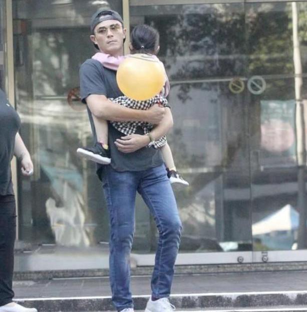 霍建华怎么火的_霍建华低调生活经历_霍建华为何不再演戏了