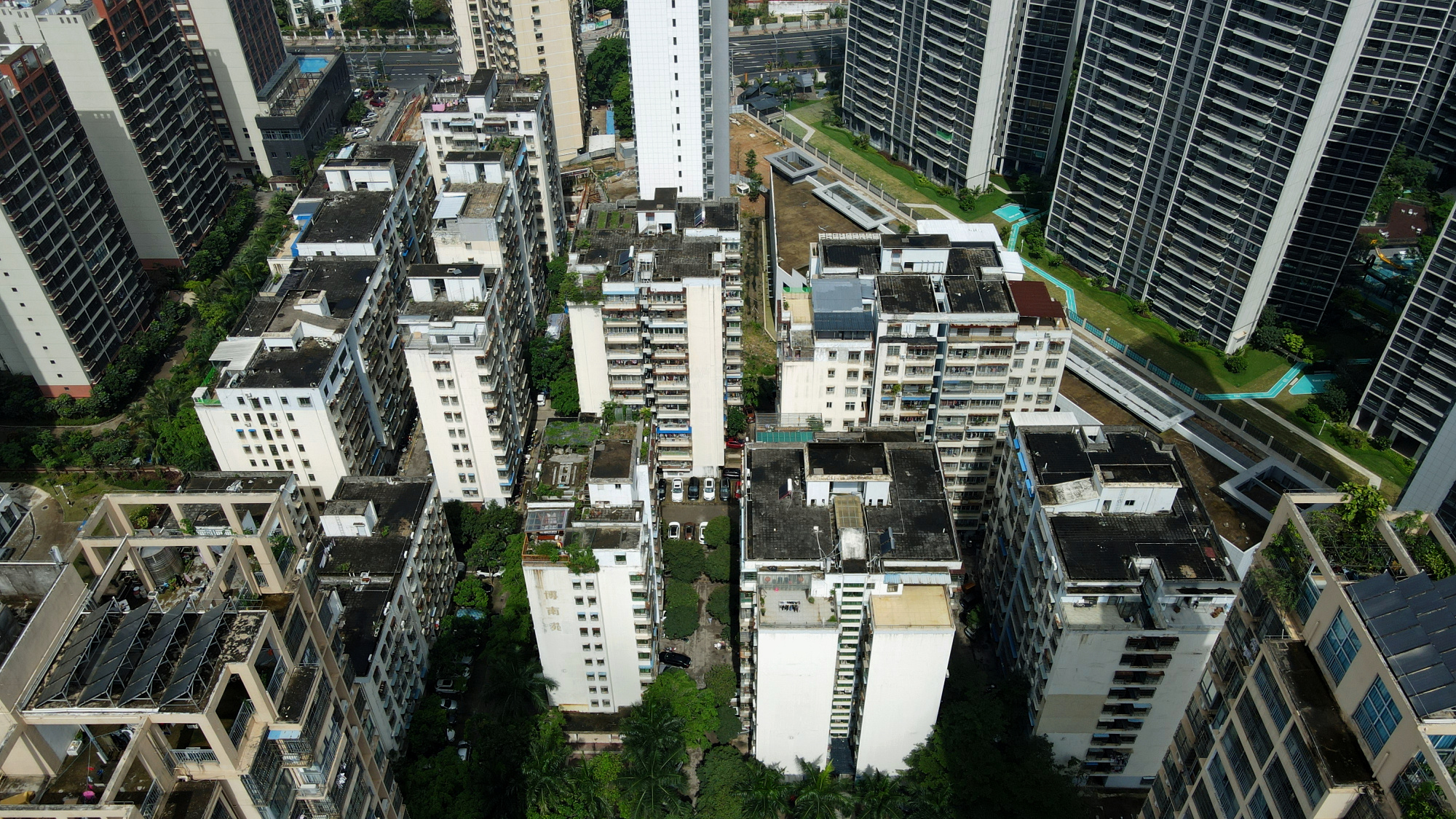 名下多出房产 海口房产登记错误 小产权房房产纠纷_开发商大产权证查询