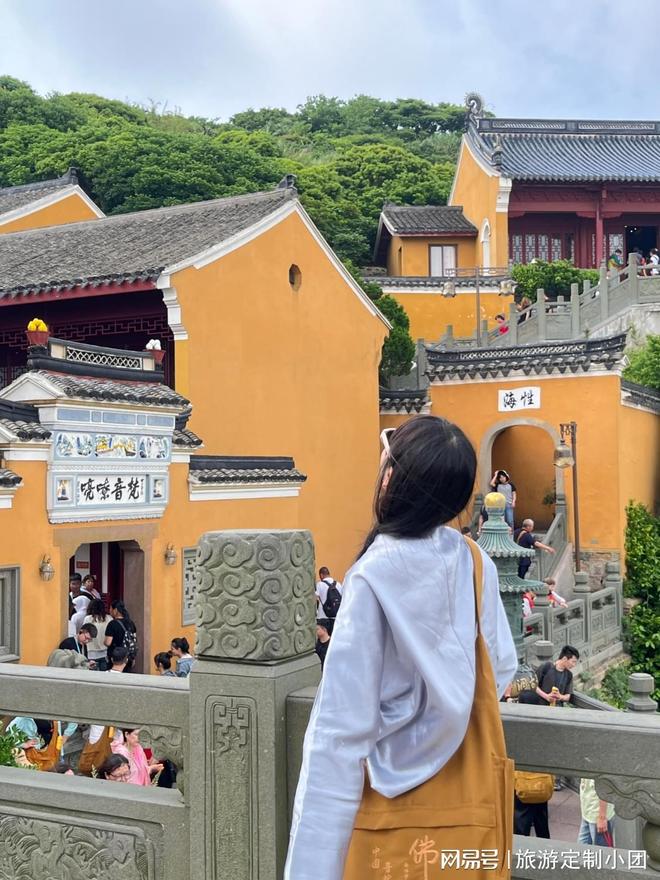 杭州旅行社一览表_开景国旅小宇导游经典线路_杭州普陀山旅行社首选