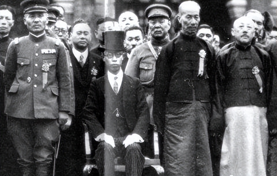 溥仪登基 伪满洲国  清明上河图回归_上海世博会 清明上河图