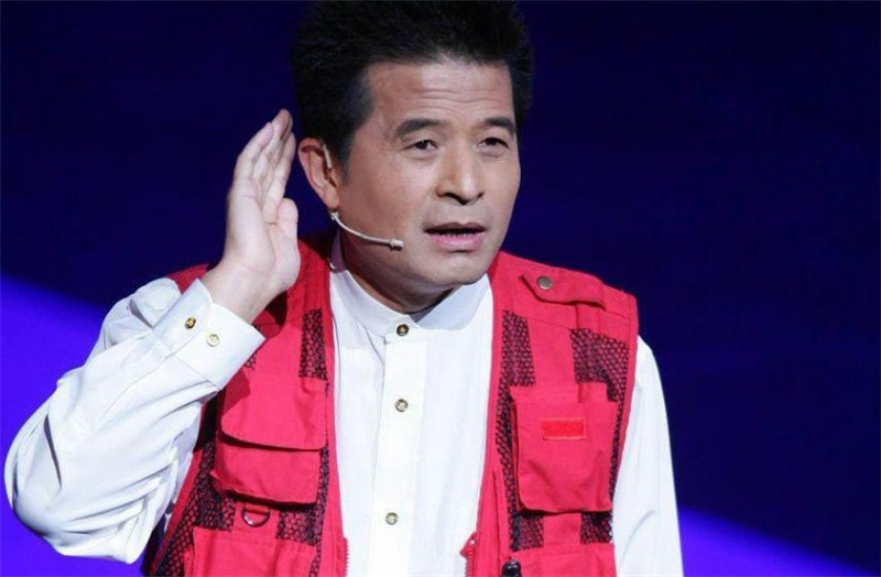 毕福剑现状怎么样_毕福剑原版智取威虎山_毕福剑农村生活近况