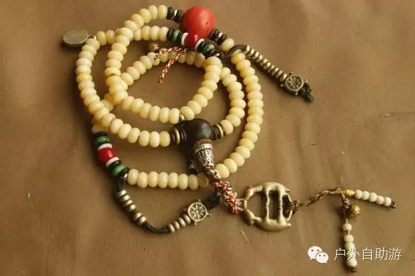 佛教念珠108粒含义_佛教念珠粒数含义解析_27颗佛珠穿法的含义