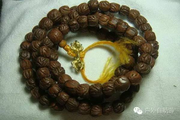 27颗佛珠穿法的含义_佛教念珠108粒含义_佛教念珠粒数含义解析