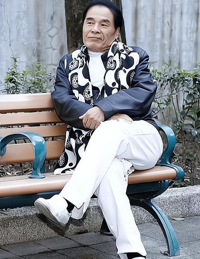 雷洪六个老婆_雷洪六个老婆_雷洪七旬娶小20岁娇妻