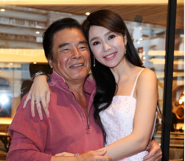 雷洪六个老婆_雷洪六个老婆_雷洪七旬娶小20岁娇妻