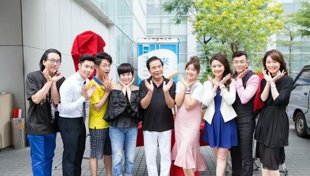 雷洪六个老婆_雷洪七旬娶小20岁娇妻_雷洪六个老婆