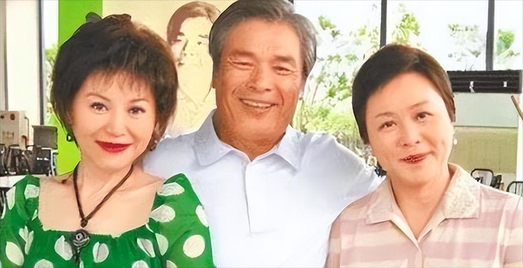 雷洪六个老婆_雷洪六个老婆_雷洪七旬娶小20岁娇妻