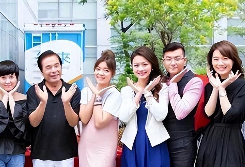 雷洪多妻传闻_雷洪感情生活_雷洪六个老婆