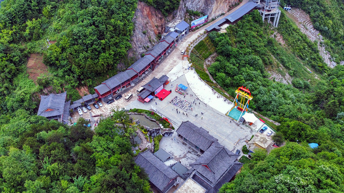 塔云山道教名山_镇安塔云山住宿_塔云山金顶观景