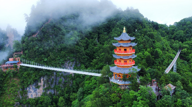 塔云山道教名山_镇安塔云山住宿_塔云山金顶观景