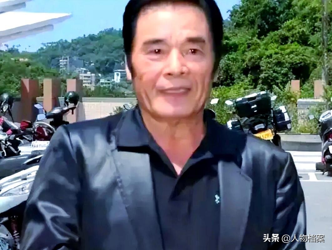 雷洪现实版韦小宝_台湾男星雷洪六妻同住_雷洪六个老婆