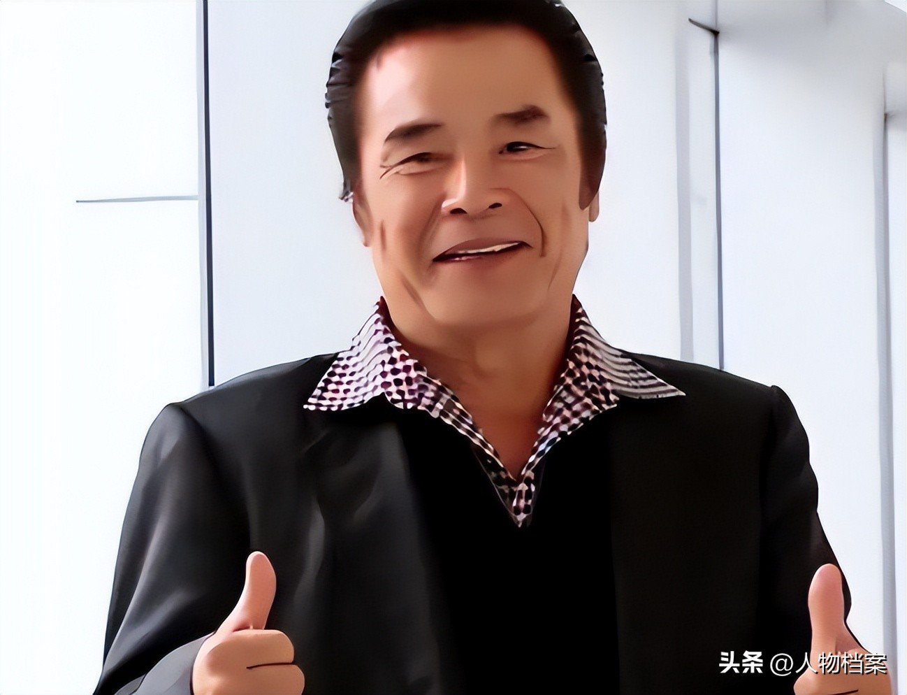 雷洪六个老婆_台湾男星雷洪六妻同住_雷洪现实版韦小宝