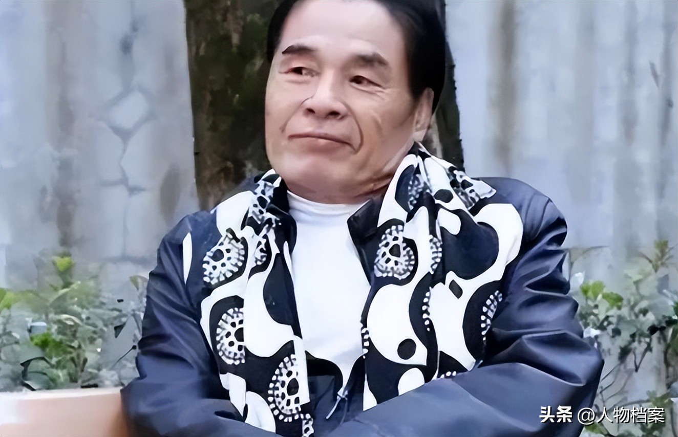 雷洪六个老婆_雷洪现实版韦小宝_台湾男星雷洪六妻同住