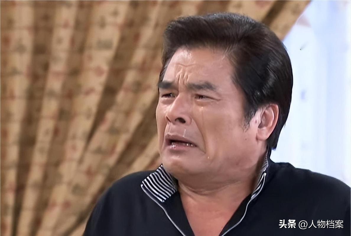 雷洪现实版韦小宝_雷洪六个老婆_台湾男星雷洪六妻同住