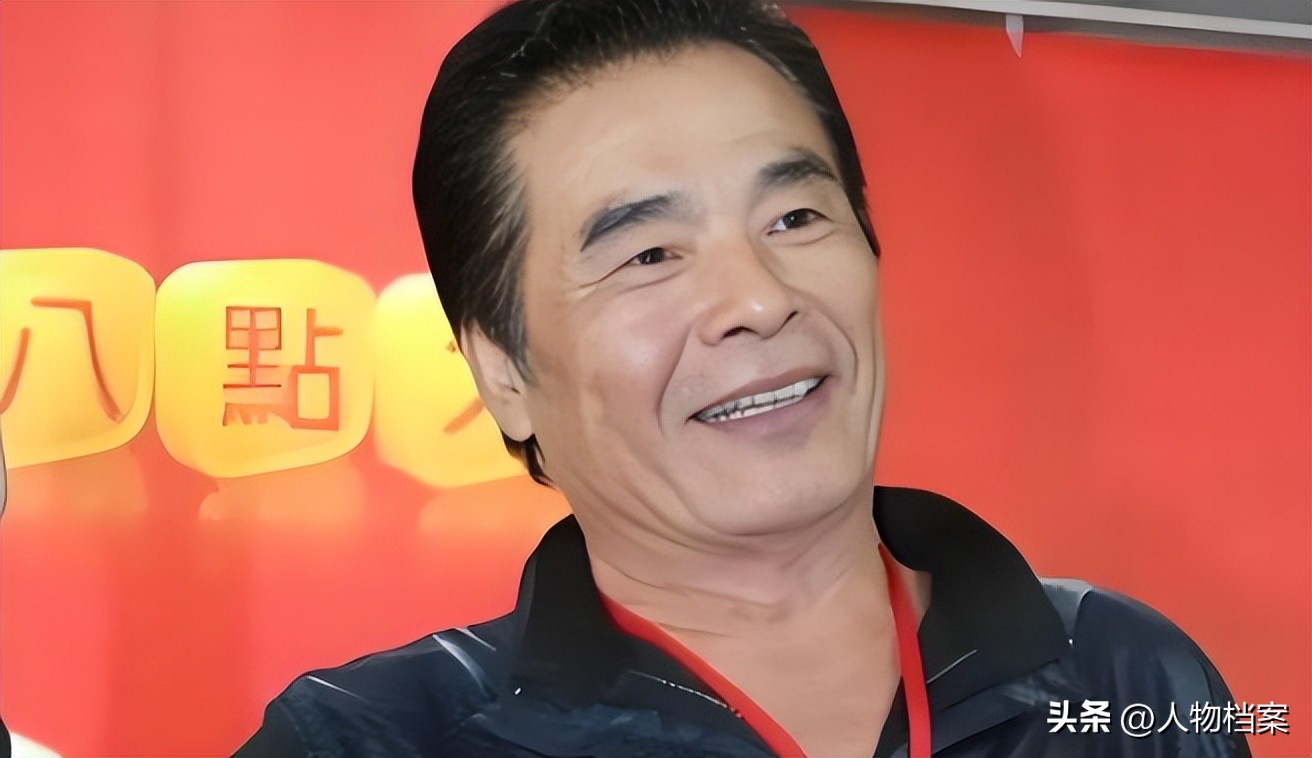 台湾男星雷洪六妻同住_雷洪六个老婆_雷洪现实版韦小宝