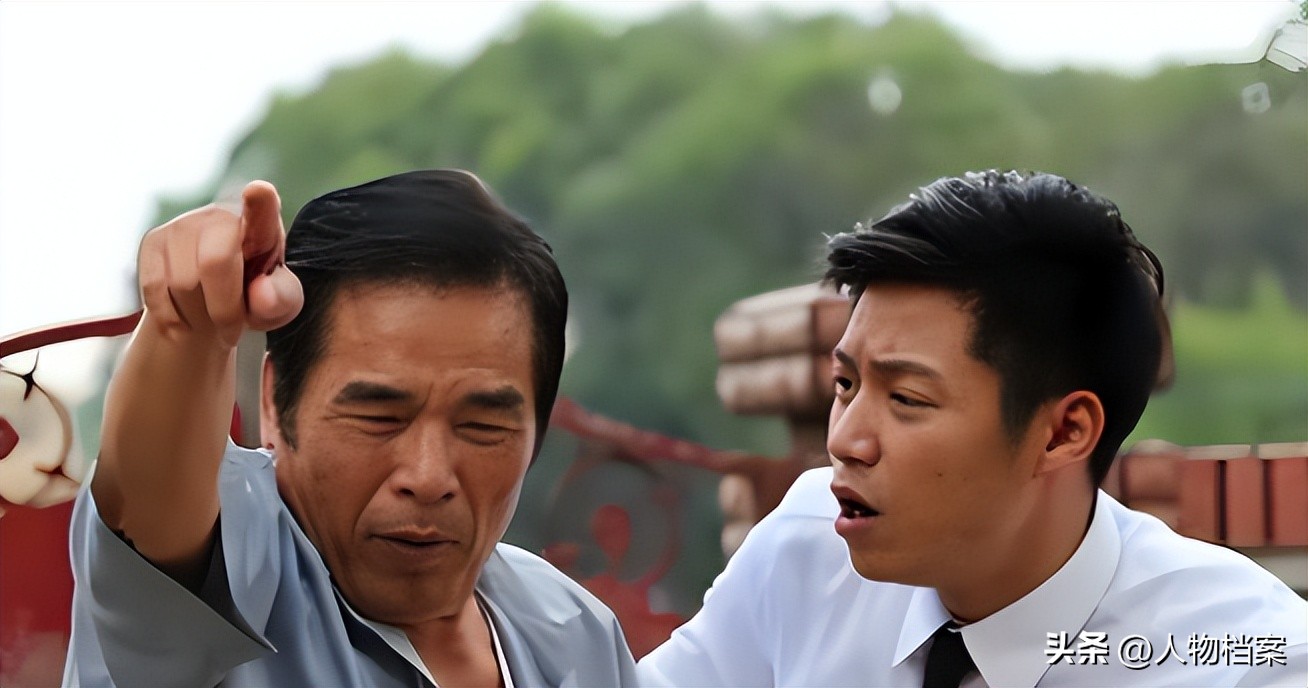 台湾男星雷洪六妻同住_雷洪现实版韦小宝_雷洪六个老婆