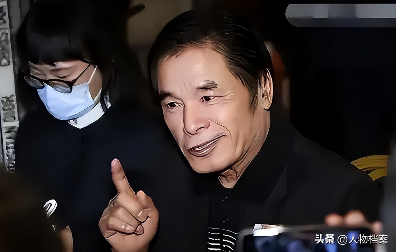 雷洪六个老婆_雷洪现实版韦小宝_台湾男星雷洪六妻同住