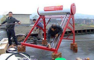 太阳能热水器优缺点分析_太阳能恒温阀安装_太阳能热水器安装步骤