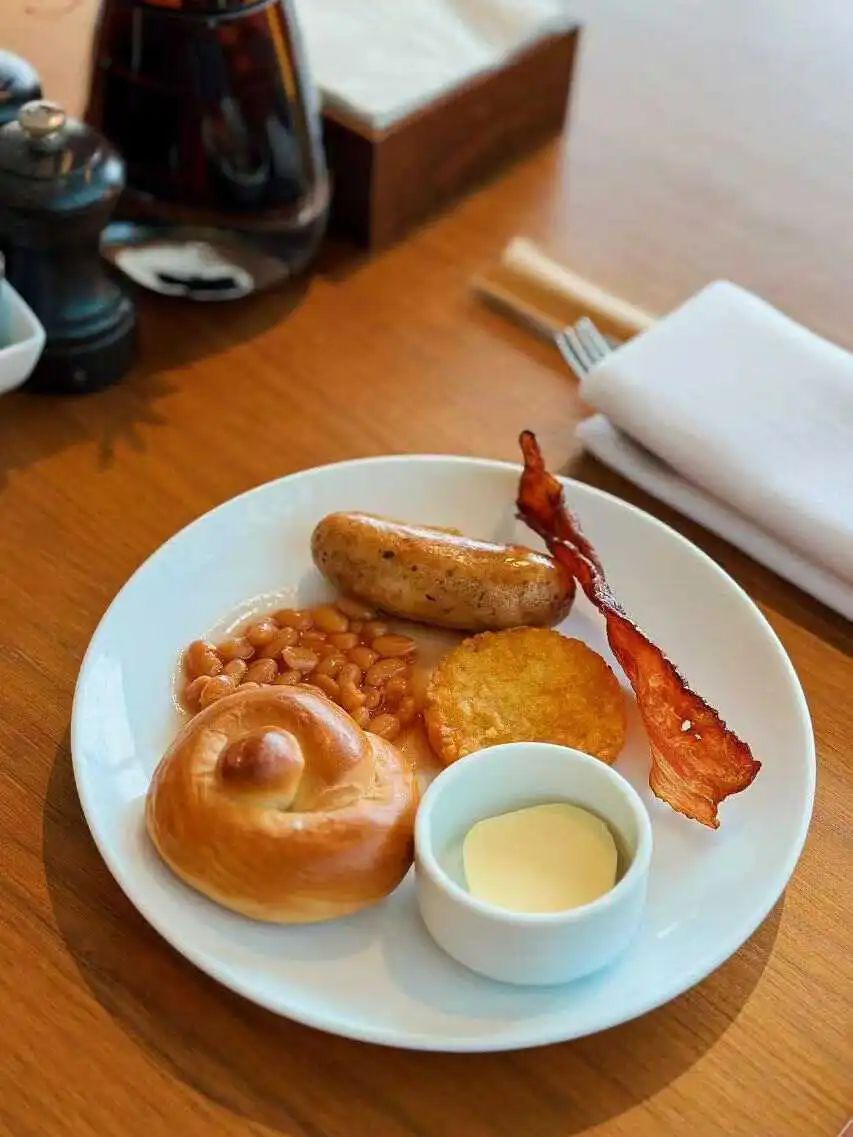 国宾大酒店自助餐_酒店简易自助_打工人隐藏福利