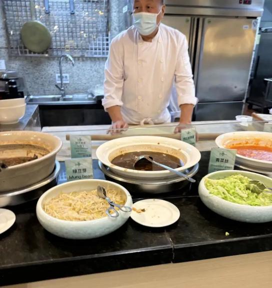 酒店简易自助_国宾大酒店自助餐_打工人隐藏福利