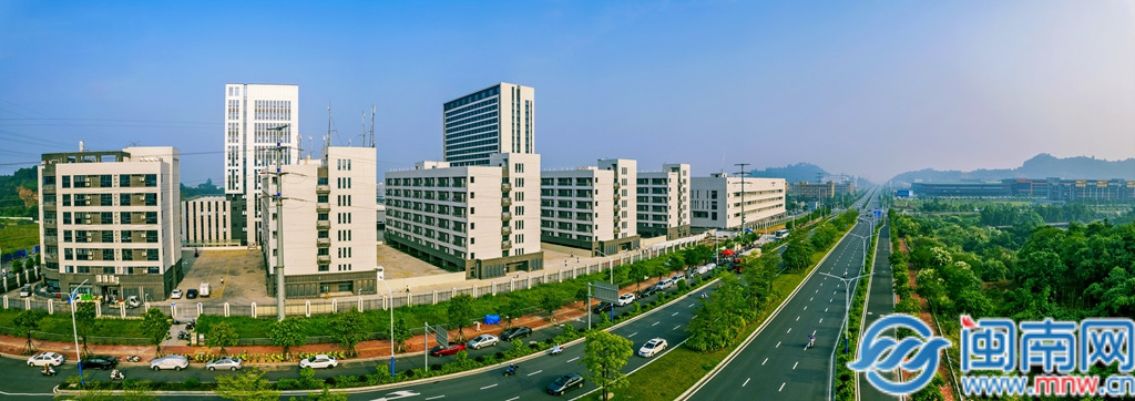 长泰经济开发区综合实力提升_长泰一中校徽_长泰经济开发区产业发展格局变化