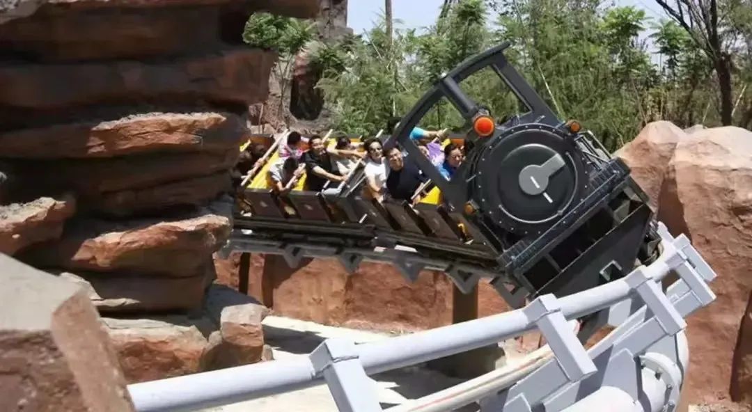 重庆方特科幻公园有哪些玩的_泰安方特欢乐世界一日游_泰安方特欢乐世界门票价格