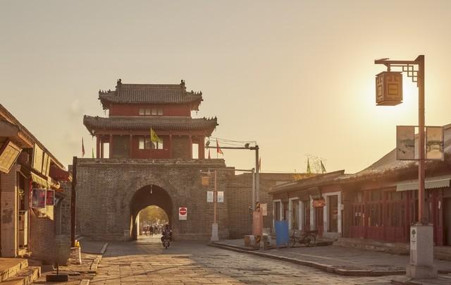 兴城周末旅游攻略_兴城农家院住宿多少钱_觉华岛栈道海景体验