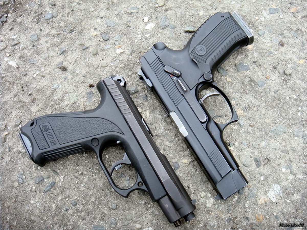 谢尔久科夫手枪_俄罗斯制式手枪GSh-18_乌鸦项目GSh-18手枪