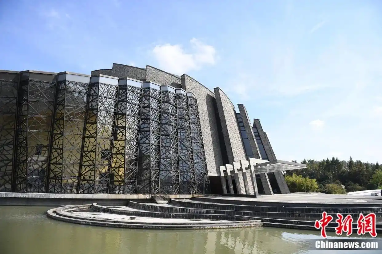 乌镇西栅景区特色_乌镇古镇旅游攻略_苏州乌镇好玩吗