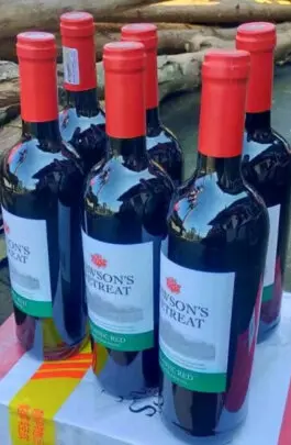 红酒有沉淀物正常吗_甜型葡萄酒推荐_入门级葡萄酒推荐