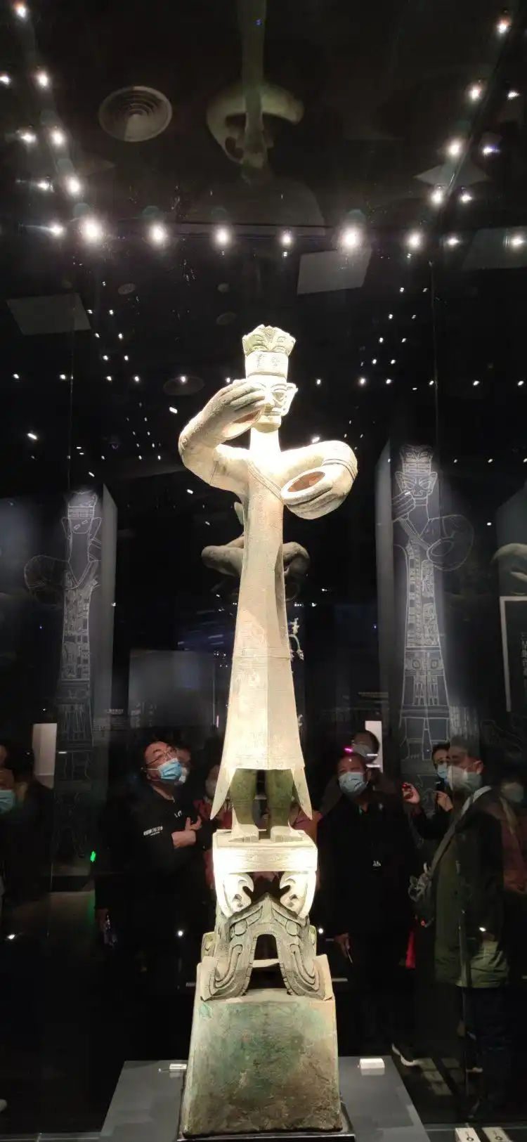 三星堆博物馆文创产品开发_三星堆文化活化利用产业链_三星堆文化产业城