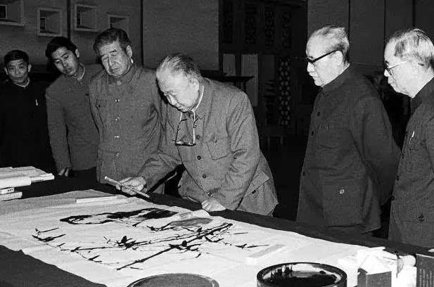 文房四宝砚台鉴赏_端砚的产地是哪里?_启功砚台选择