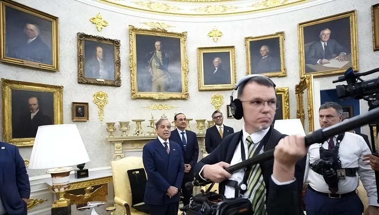 巴基斯坦塔利班头目马哈苏德_巴基斯坦阿富汗冲突_枭龙战机空袭