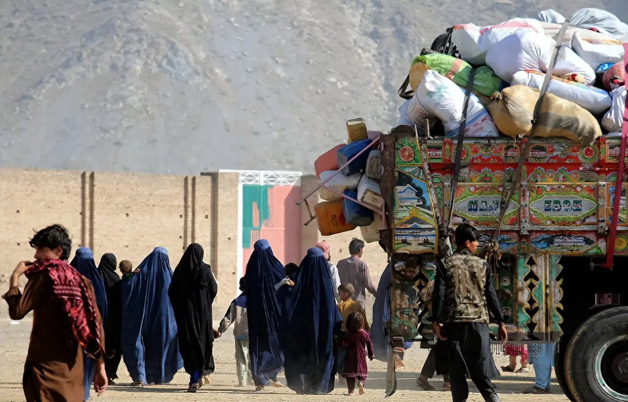 巴基斯坦阿富汗冲突_巴塔袭击事件_巴基斯坦塔利班头目马哈苏德