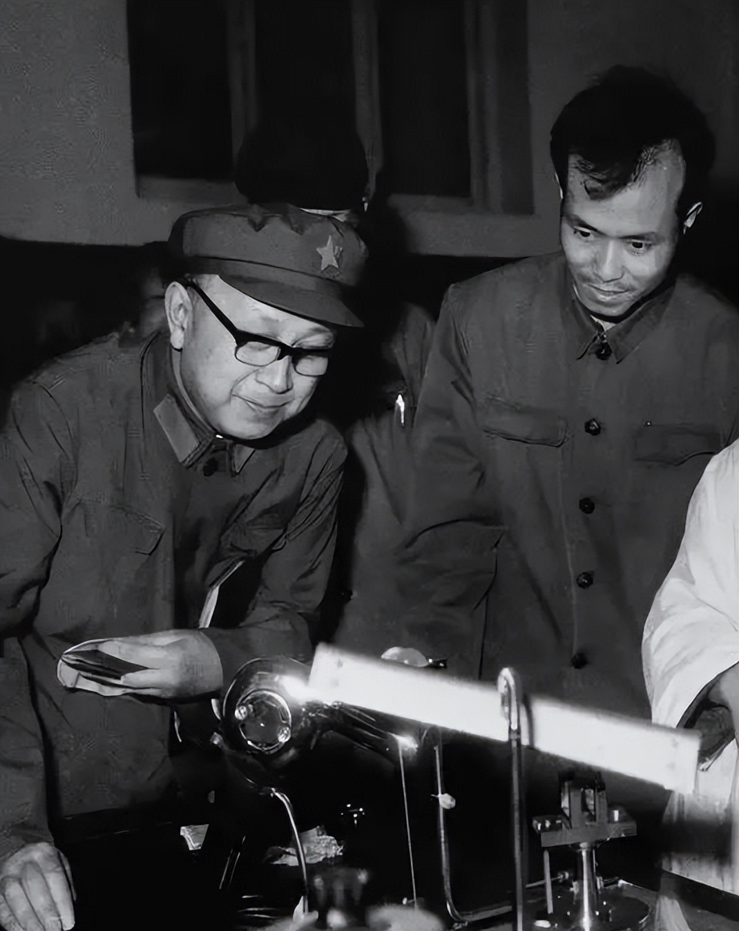 钱学森回国特殊待遇_钱学森被美国关押五年经历_两弹一星之父钱学森