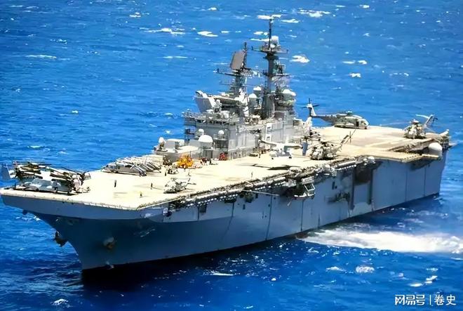 中国076型两栖攻击舰四川舰首次海试_电磁弹射无人机攻击舰_中国两栖登陆舰