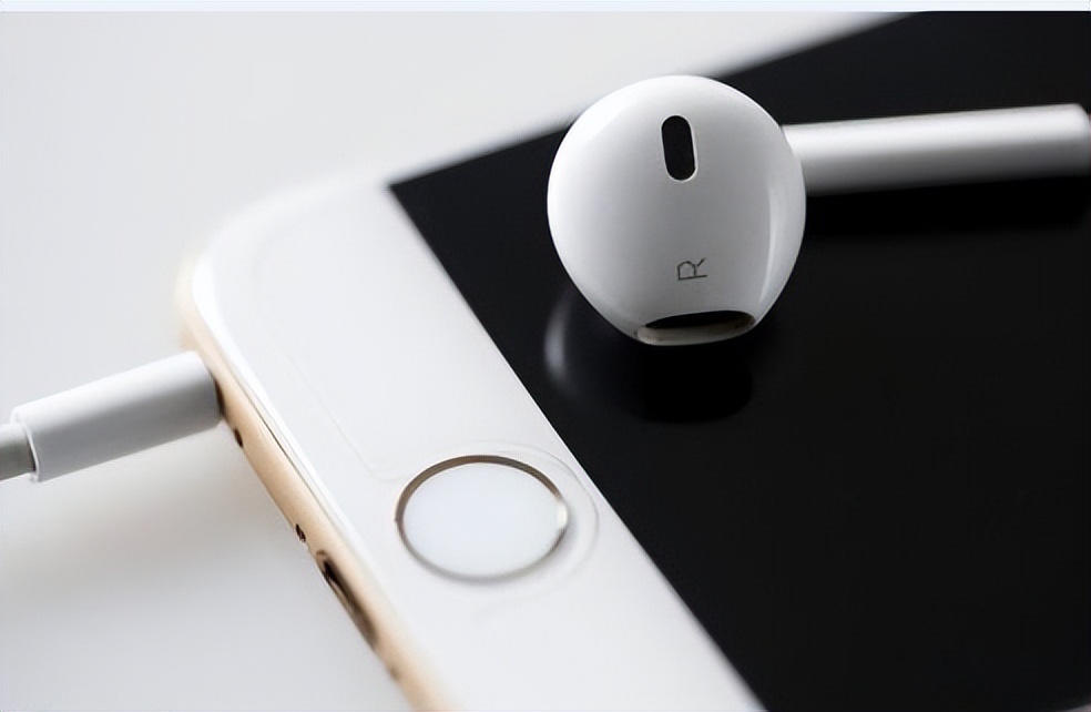 iPod经典回忆_旧手机大哥大_旧机情怀盘点
