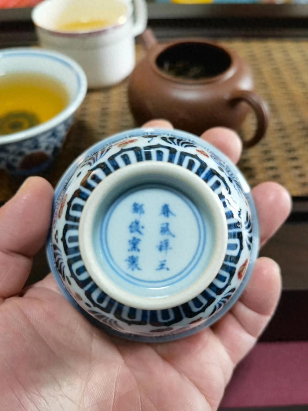 名家手绘瓷_什么古董有收藏价值_当代陶瓷收藏