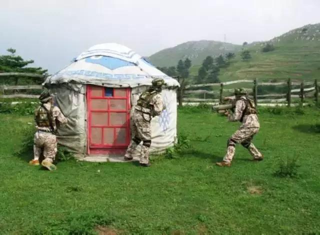 武汉真人CS_武汉户外烧烤_武汉胜天生态农庄