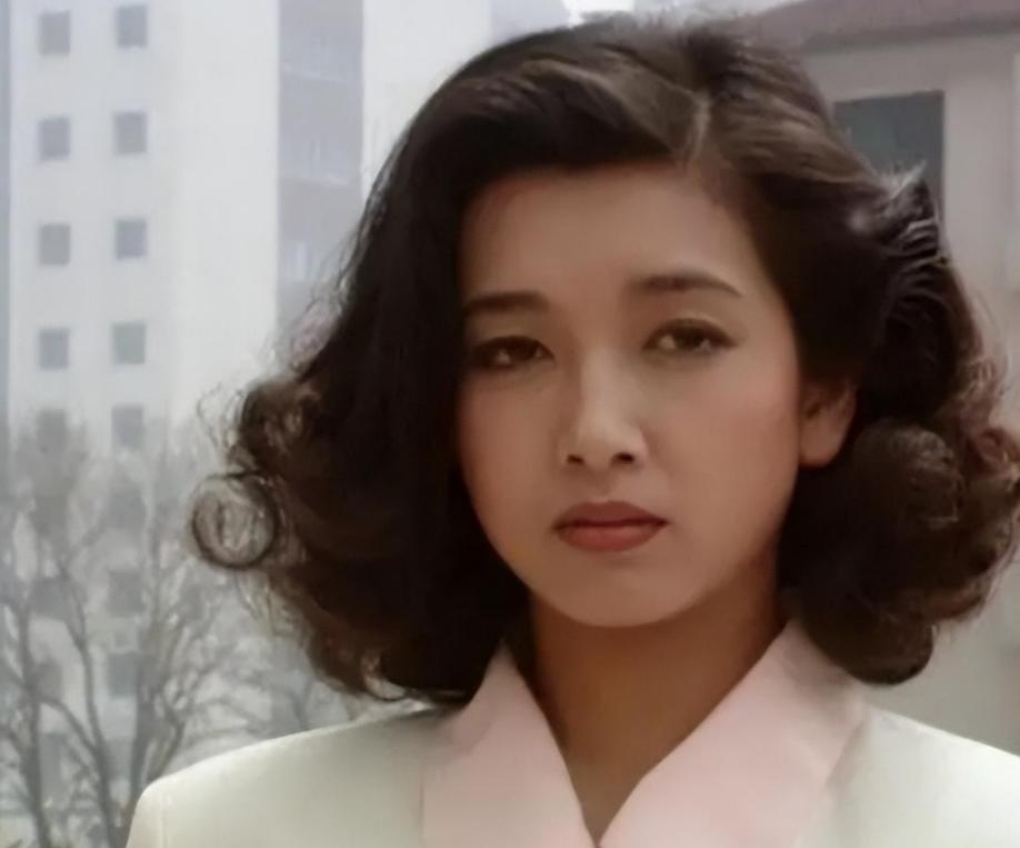 田小洁 江珊 演员爱情故事_江珊再婚对象是谁