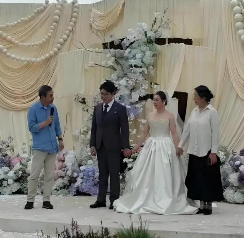 江珊再婚对象是谁_田小洁 江珊 演员爱情故事